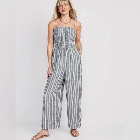 Old Navy BlueWhite Striped Jumper Wide Cropped Leg High Neck Spaghetti Strap A13 - Picture 1 of 5